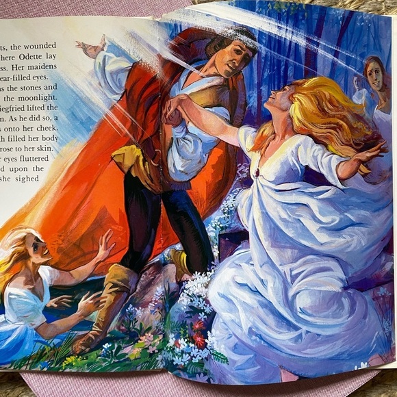 SWAN Lake Vintage Children’s Book - Picture 8 of 8